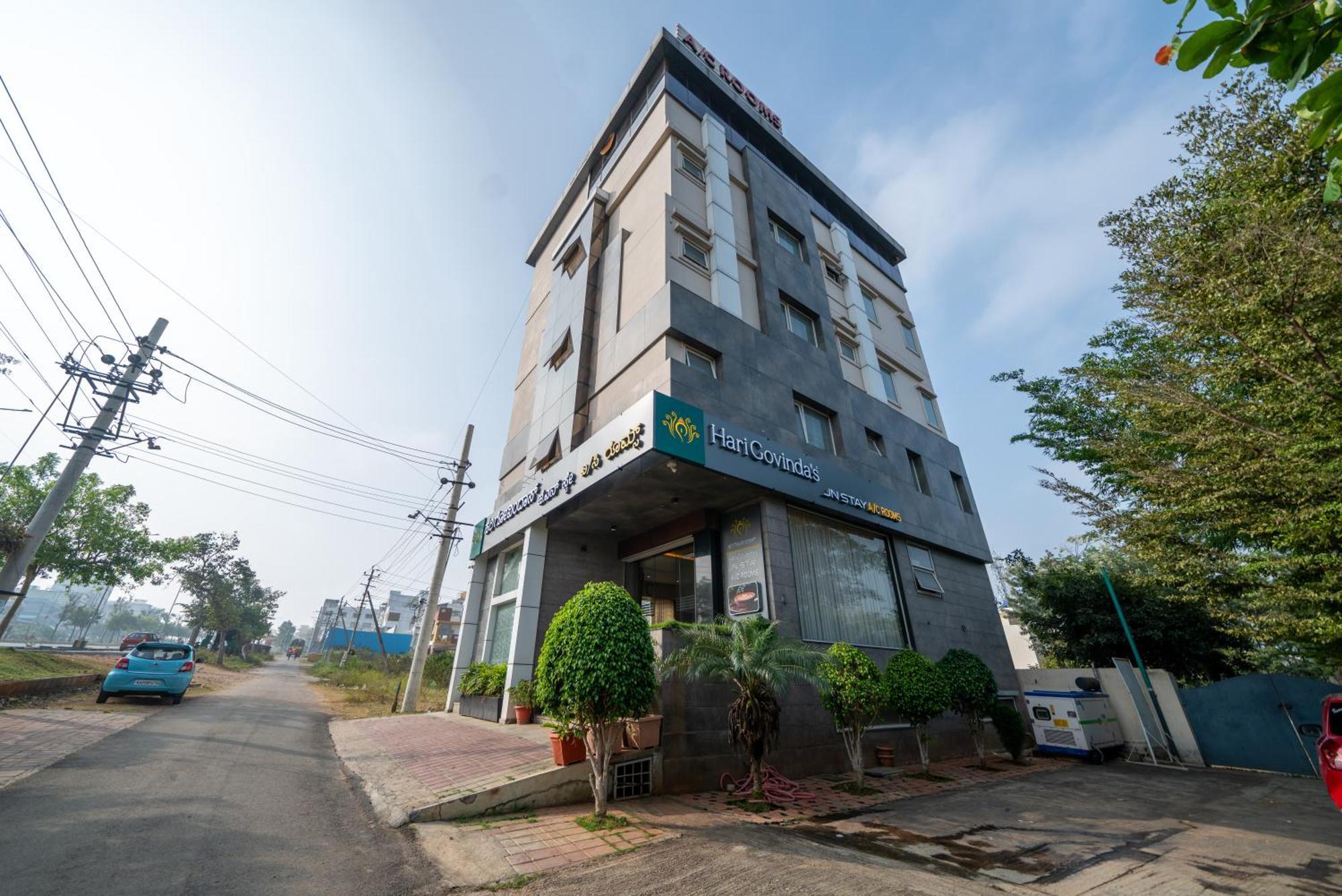 Hotel J N Stay Mysore - 12 Minutes To Mysore Palace Zewnętrze zdjęcie
